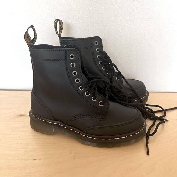 Dr Martens New 1460 Guard Panel Leather Unisex Boots Mens Size 5, Women’s size 6 - Picture 2 of 7